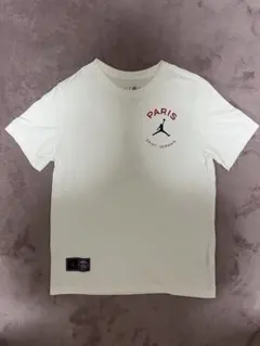 国内ナイキ正規店購入パリサンTシャツLサイズ試着のみ