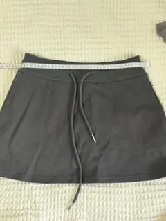 グレー タイトスカート ドローストリング付き