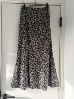 小花柄　マーメイドフレアロングスカート