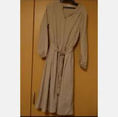GLACIER グラシア　ベージュ Vネック 長袖ワンピース