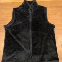 肌触り良　ブラック ポリエステル ベスト　軽くて暖かい