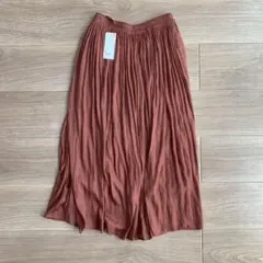 【新品未使用】値下げ中！ユニクロ　ギャザーロングスカート　ポケット付