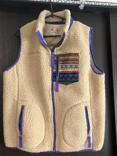 TITICACA フリースベスト　 L サイズ　ベージュ　美品のサムネイル
