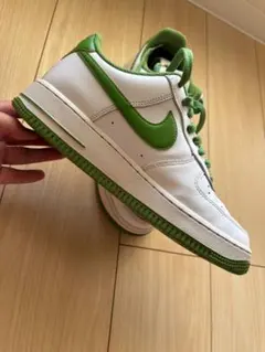 Nike Air Force 1 ホワイト/グリーンのサムネイル