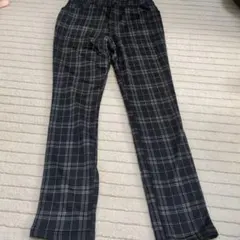 黒とグレーのチェック柄スラックス！Lサイズ
