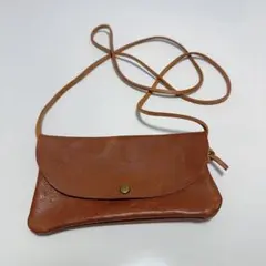 ショルダーバッグ 本革 軽い