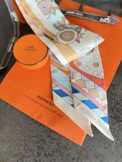 Hermès Space in Rose Multi エルメス ツイリー - メルカリ