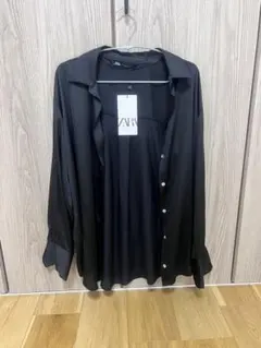 ZARA サテンシャツ ブラック Mサイズ 新品　シェルボタン