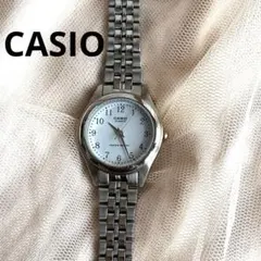 CASIO クォーツ 腕時計 ホワイト文字盤 シルバー レディース シンプルのサムネイル