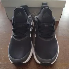 adidas ブラック/ホワイト スニーカー20㌢