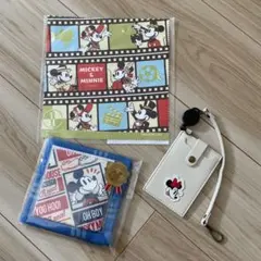 ディズニーミッキー・ミニー リール付きパスケース他3点セット