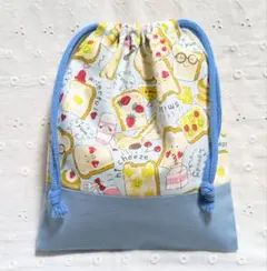 ハンドメイド、食パン柄の給食袋、巾着袋、コップ入れ、水色
