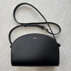 apc ショルダーバッグ