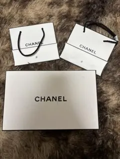 CHANEL ＆Diorショップ袋 ショッパー 2セット。のサムネイル