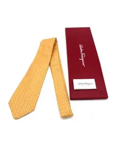 Salvatore Ferragamo フェラガモイエローネクタイ