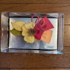 花と葉のデザイン かんざし