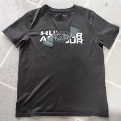 UNDER ARMOUR ブラック Tシャツ YLG