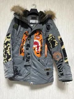 A BATHING APE® × ALPHA定価36万3000円
