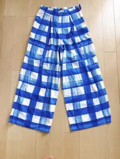 Martinique マルティニーク　青と白のチェック柄ワイドパンツ