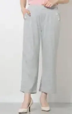 グレー ボタン付き セミワイドパンツ