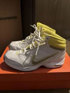 NIKE バッシュ・バスケットシューズ　ホワイト イエロー