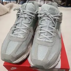 NIKE Zoom Vomero 5 MHF1553 30.0のサムネイル