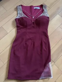 JEWELS バーガンディ タイトドレス S