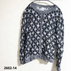 総柄 絞り加工 カーディガン 伸縮性 モノトーン 花柄 羽織