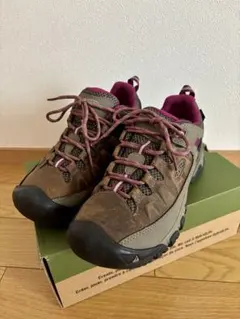 KEEN Targhee III キーンターギー　トレッキングシューズ　24