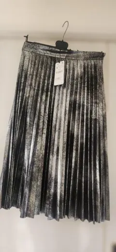 ZARA WOMAN プリーツスカート Mサイズ シルバー未使用新品