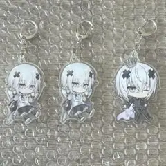 めておら メルト・ダ・テンシ アクリルキーホルダー - メルカリ