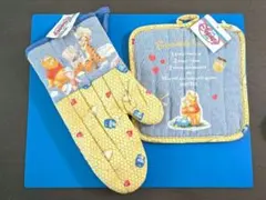 【キム様専用】海外ディズニーストア　鍋敷き　鍋つかみ　くまのプーさんのサムネイル