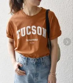 SHIPS ロゴプリント Tシャツ ブラウン