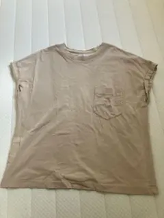 Discoat ポケット付き Tシャツ ベージュのサムネイル