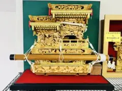 【値下げ】だんじり　18金総メッキ　ガラスケース付き だんじり模型 18金 総メッキ（ガラスケース付き） - メルカリ