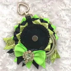 【セール中】痛ロゼット 缶バッジロゼット 黒×黄緑