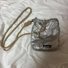 シルバー ショルダーバッグ