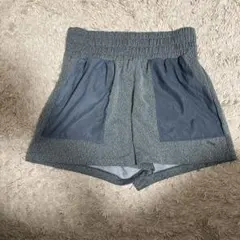 PUMA ショートパンツ グレー系