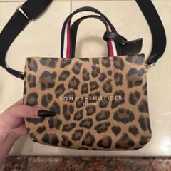 TOMMY HILFIGER レオパード柄 2WAY ショルダーバッグのサムネイル