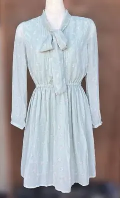 GLACIER グラシア　長袖　ひざ丈ワンピース　パステルグリーン　花柄　M