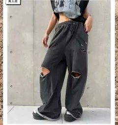 ずんこ様 LASUD美シルエットスタッズ切り替えスウェットパンツ - メルカリ