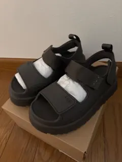 UGG W GOLDENGLOW サンダル 22cm 厚底のサムネイル