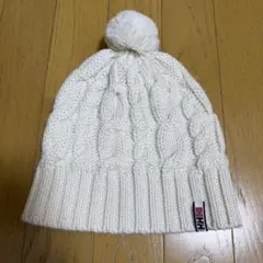 ヘンリーハンセン　ケーブル編みニット帽 アイボリー