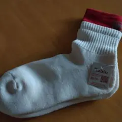 Zabio 赤いリブ付きホワイトソックス