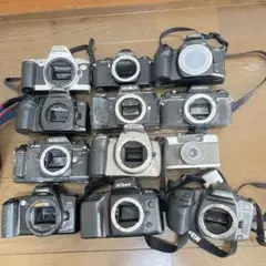 【ジャンク・まとめ売り】フィルムカメラ 一眼レフ 等 12台セットのサムネイル