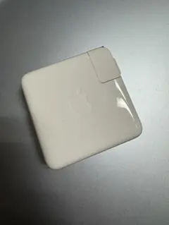 Apple 67W USB-C 電源アダプタ A2518
