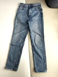 【MOUSSY】ライトブルーストレートデニム