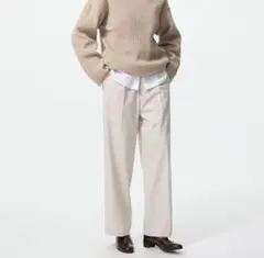 あちゃん様　UNIQLO ユニクロ　タックワイドパンツ