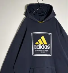 adidas アディダス　プリントロゴ　裏起毛　パーカー