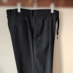 最終価格　ユニクロ　タックワイドテーパードパンツ　サイズL ネイビー